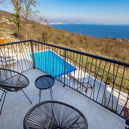 Corichi With Swimming Pool Villa Opatija
