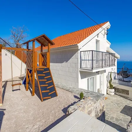 Corichi With Swimming Pool Villa *